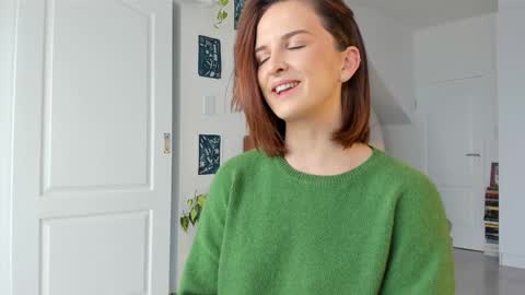 Alexandra Thorn online show from 02.21.26