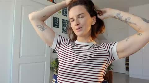 Alexandra Thorn online show from 03.12.26