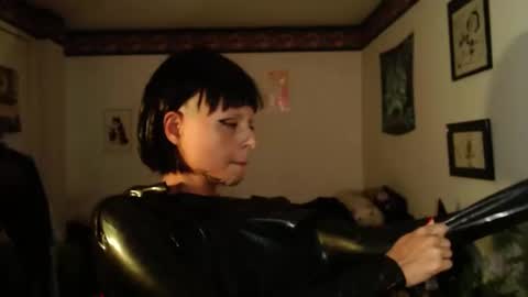 Snapshot of missanarky chatting on 02.11.25 Anarkitten online show from 02.11.25