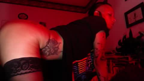 Anarkitten  online show from 02.24.25