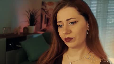 Snapshot of missbeverlymills chatting on 01.10.26 The divine Beverly online show from 01.10.26