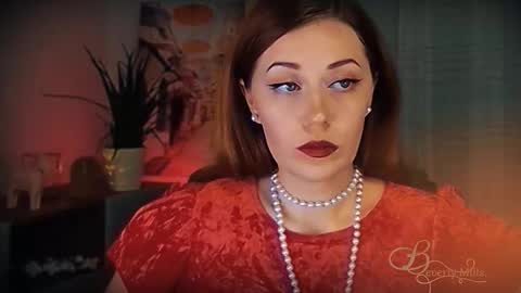 Snapshot of missbeverlymills chatting on 03.01.26 The divine Beverly online show from 03.01.26