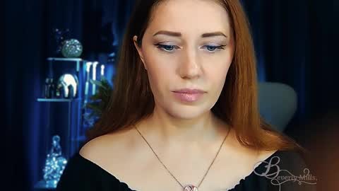 Snapshot of missbeverlymills chatting on 04.10.26 The divine Beverly online show from 04.10.26