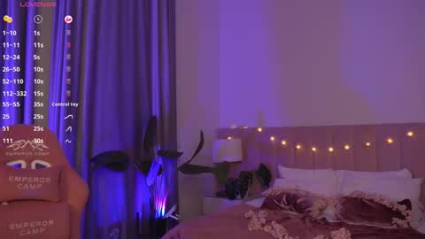 Snapshot of missbunnydoll chatting on 09.25.25 Bunny online show from 09.25.25