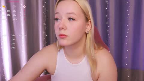 Snapshot of missbunnydoll chatting on 12.17.25 Bunny online show from 12.17.25