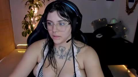 Snapshot of misscharlottte_18 chatting on 12.12.24 Missy Charlottte.  Hey remember to give me a thumbs up ty online show from 12.12.24