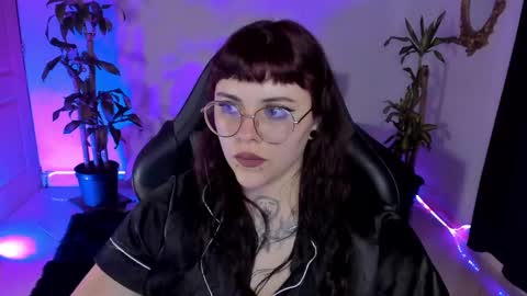 Snapshot of misscharlottte_18 chatting on 03.05.25 Missy Charlottte.  Hey remember to give me a thumbs up ty online show from 03.05.25
