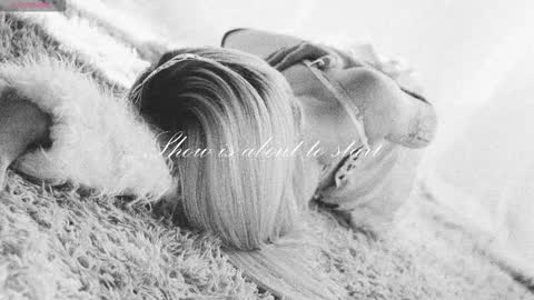 Chloe freelance model Please your thumbs up are important  online show from 10.31.25