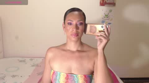 Snapshot of misscruzxz chatting on 01.08.26 Donna di Diamanti online show from 01.08.26