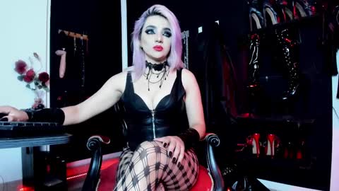 Snapshot of missdarklady chatting on 02.27.25 Missdarklady online show from 02.27.25