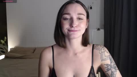 Snapshot of missfiti chatting on 12.01.25 missfiti online show from 12.01.25