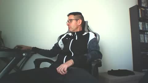 Snapshot of mission_cumpossible chatting on 09.17.25 SperminatoR online show from 09.17.25