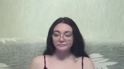 Snapshot of missis_mona chatting on 01.12.25 missis mona online show from 01.12.25