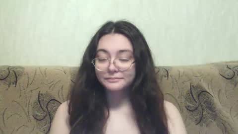 Snapshot of missis_mona chatting on 03.12.25 missis mona online show from 03.12.25