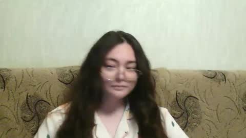 Snapshot of missis_mona chatting on 09.19.25 missis mona online show from 09.19.25