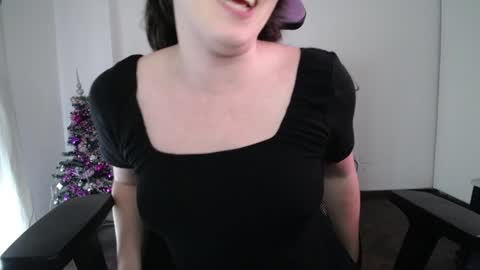 Snapshot of missivana777 chatting on 01.08.25 Ivana online show from 01.08.25