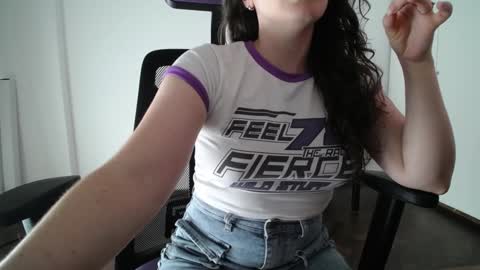 Snapshot of missivana777 chatting on 01.29.25 Ivana online show from 01.29.25