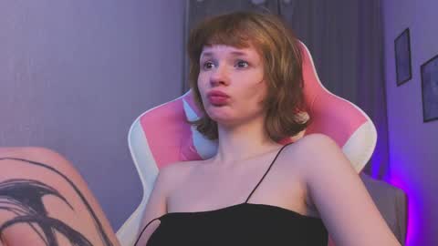 Snapshot of misska_popkins chatting on 04.03.26 Misska online show from 04.03.26