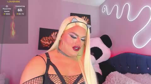 Snapshot of misskassandraa_ chatting on 09.13.25 kassandra lazcano online show from 09.13.25