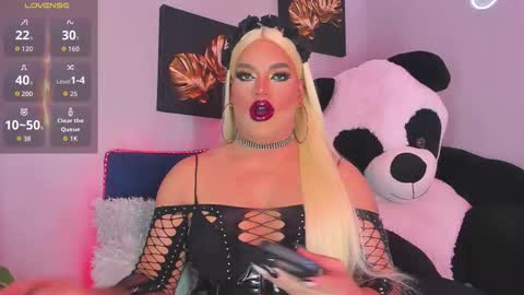 Snapshot of misskassandraa_ chatting on 09.17.25 kassandra lazcano online show from 09.17.25