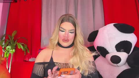 kassandra lazcano online show from 05.10.26