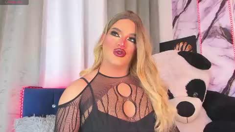 kassandra lazcano online show from 06.14.26