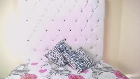 Danna online show from 02.14.25