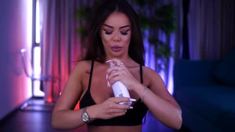 Snapshot of misskiarra chatting on 03.07.25 misskiarra online show from 03.07.25