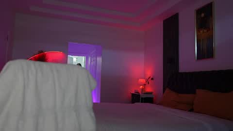 Miss K online show from 02.04.25