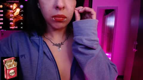 Snapshot of misslana_wn chatting on 11.05.25 LanaLul online show from 11.05.25