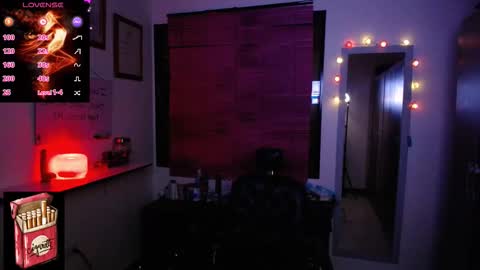 Snapshot of misslana_wn chatting on 11.19.25 LanaLul online show from 11.19.25