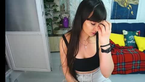 Snapshot of misslauraslim chatting on 02.09.25 MissLaura online show from 02.09.25