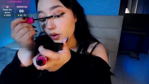 Snapshot of missloise chatting on 09.19.25 Miss Loise online show from 09.19.25