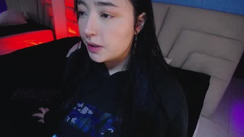Snapshot of missloise chatting on 10.14.25 Miss Loise online show from 10.14.25