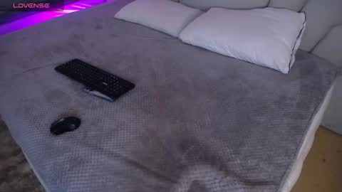 Miss Loise online show from 11.27.25