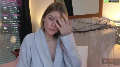 Snapshot of misslucci chatting on 12.19.25 Misslucci online show from 12.19.25