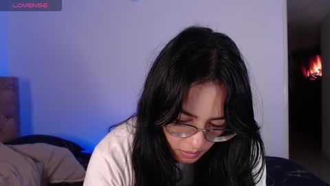 missmariana_ online show from 12.21.25