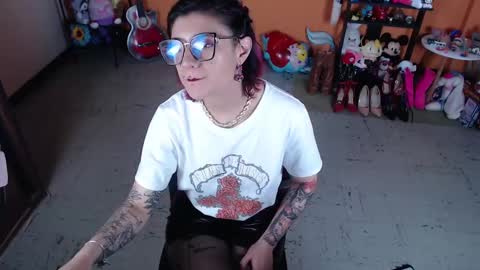 Miss Mia online show from 01.08.25