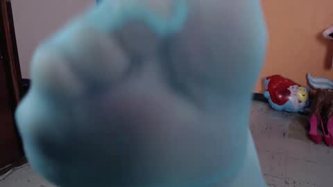 Miss Mia online show from 01.11.25