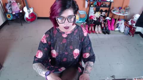 Miss Mia online show from 01.13.25