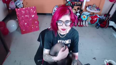 Miss Mia online show from 02.27.25