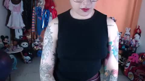 Miss Mia online show from 06.14.26