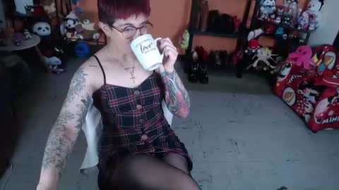Miss Mia online show from 06.15.26