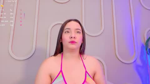 Snapshot of missmiaa_ chatting on 08.01.26 Mia online show from 08.01.26