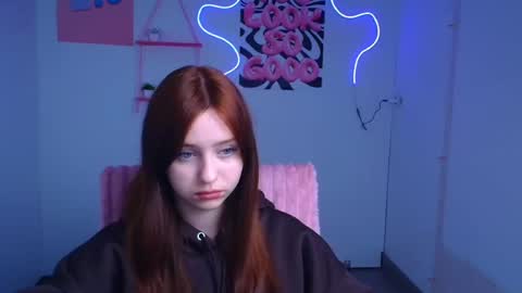 Mia online show from 11.23.25