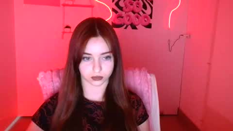 Mia online show from 11.24.25