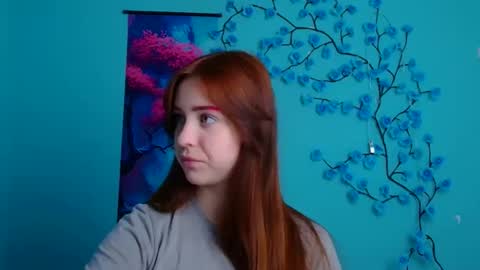 Mia online show from 11.25.25