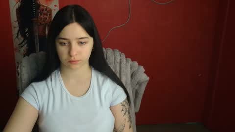 Mia online show from 04.26.26