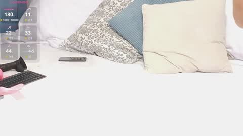 Mia online show from 12.26.24