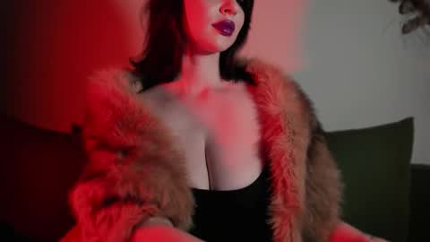   online show from 11.01.25